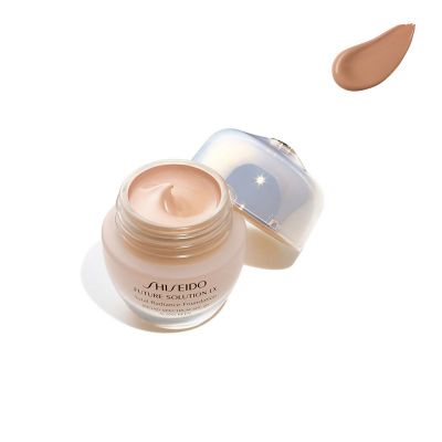 Future Solution Lx Total Radiance Foundation Rosé 3