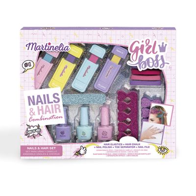 SUPER GIRL HAIR & NAILS LOT 16 Stk